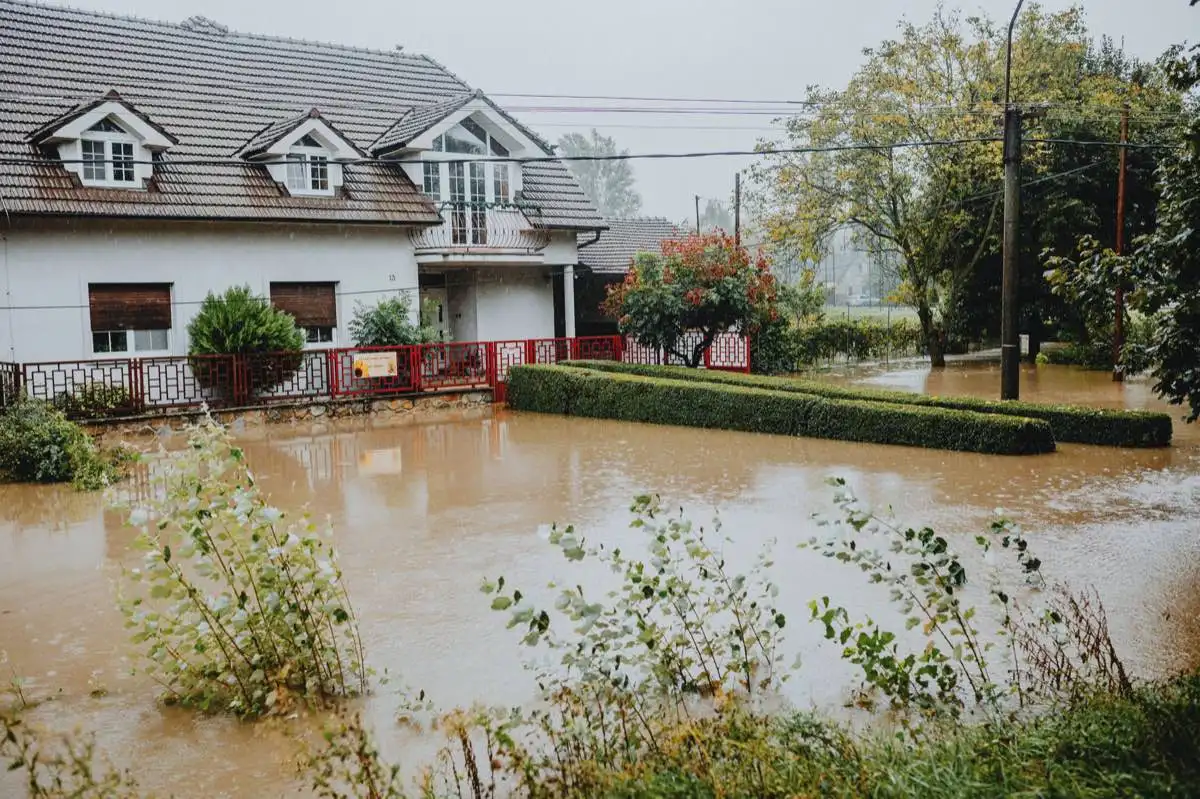 Emergency Water Extraction & Removal in Sugar Land, TX